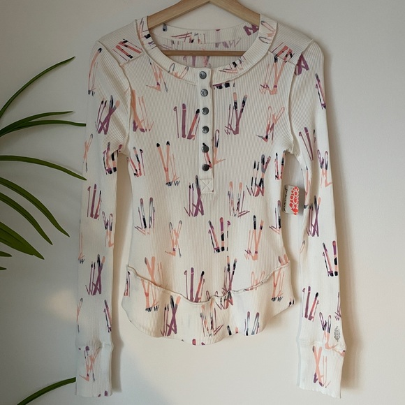 NEW FreePeople Movement Rally Printed
Layer Long Sleeve - Picture 9 of 13
